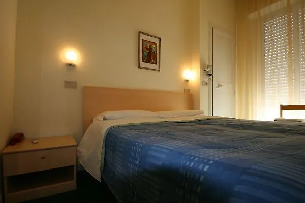 Hotel Quisisana Римини